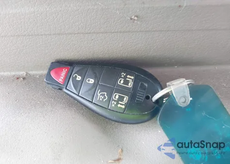 2010 Chrysler Town & Country New Lx z USA, uszkodzony, nr VIN 2A4RR2D16AR436882